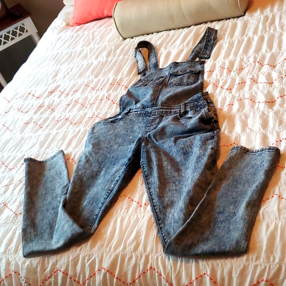 Skinny jean overalls
